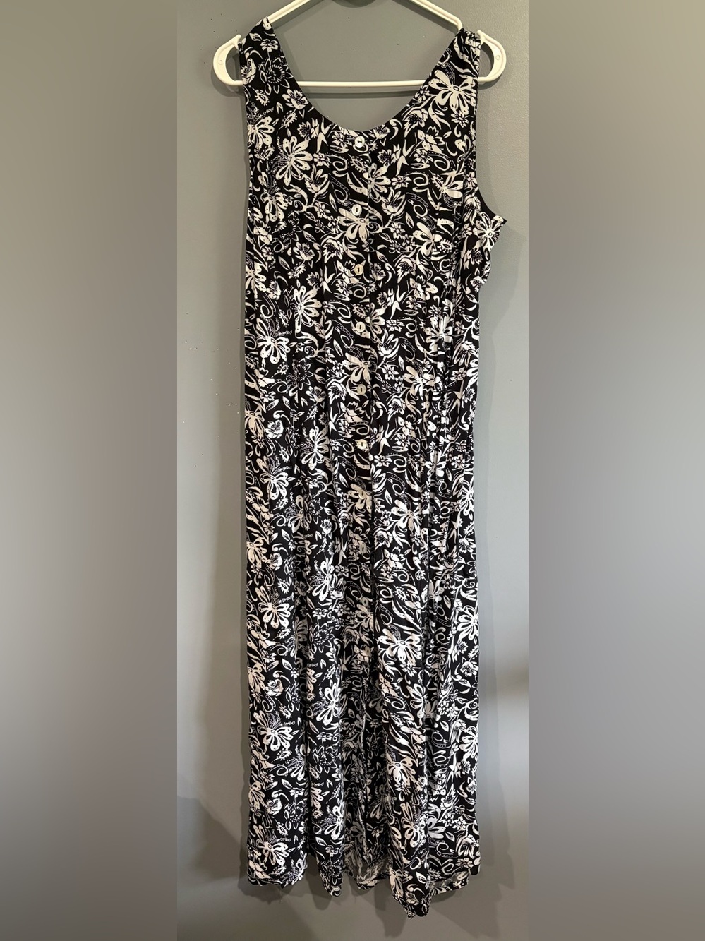 ⁠Vintage Koret 90s Rayon Smocked Midi Dress Black White Floral Button Front Sz M